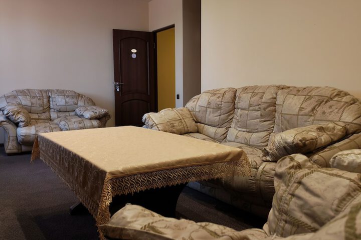Room 107 of 164