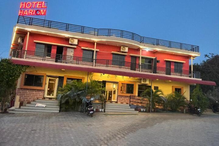 Photo of Hotel Hari Om Swimming Pool in Diu