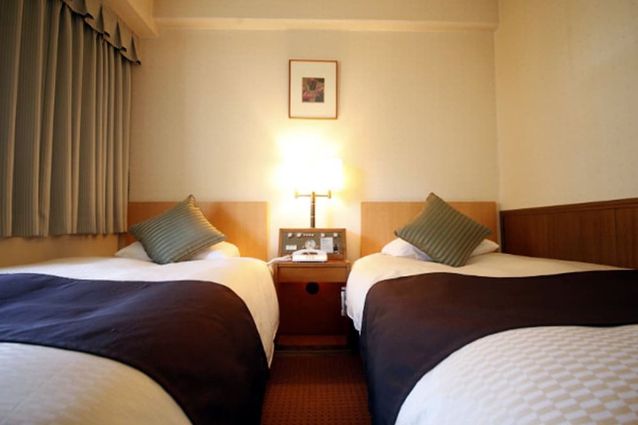 Room 7 of 31