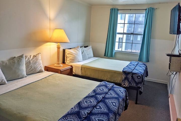 Room 28 of 81