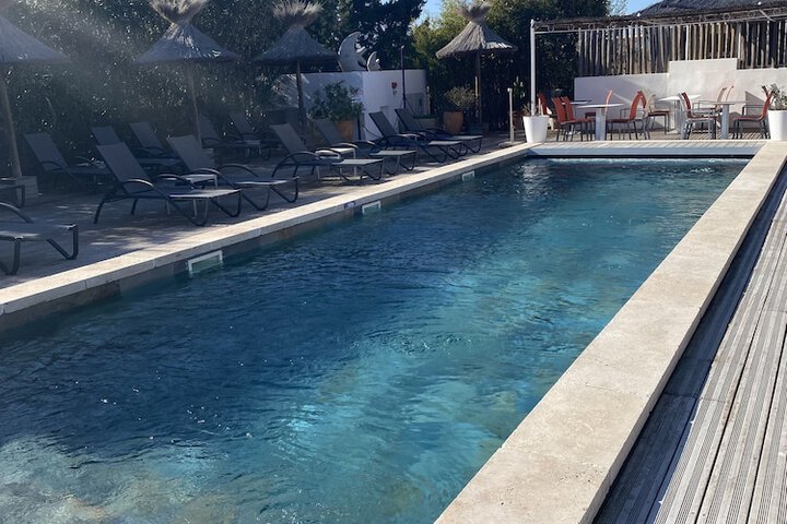 Pool 57 of 68