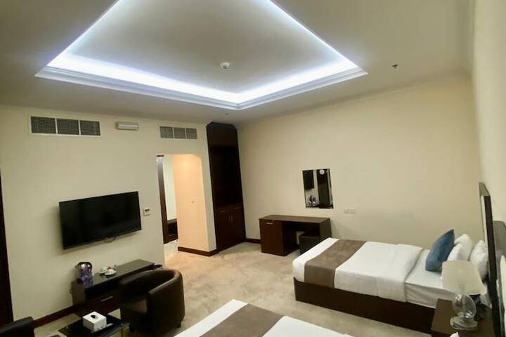 Room 4 of 15