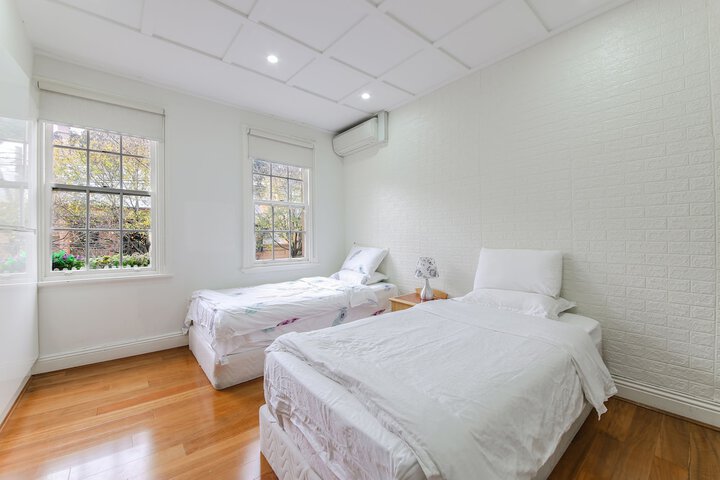 Room 3 of 23