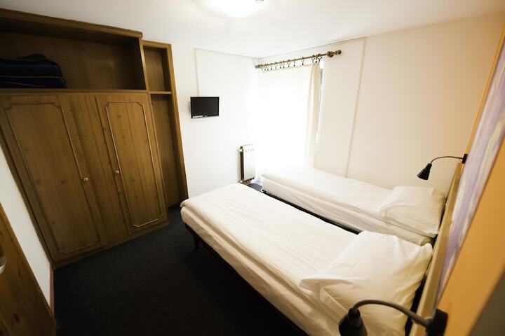 Room 31 of 112