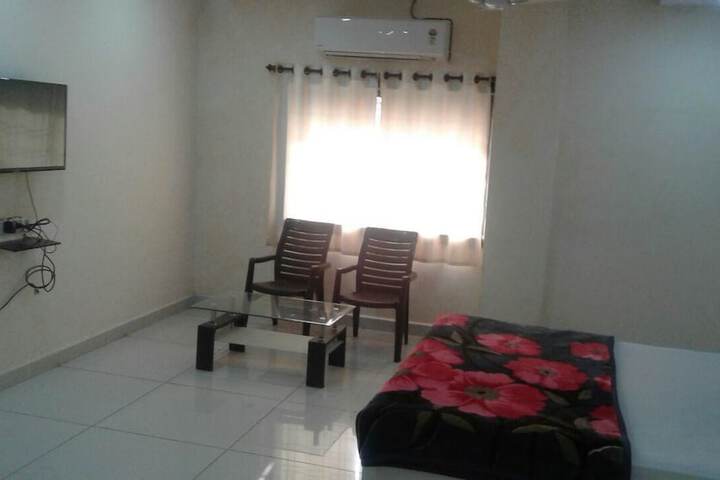 Room 11 of 26
