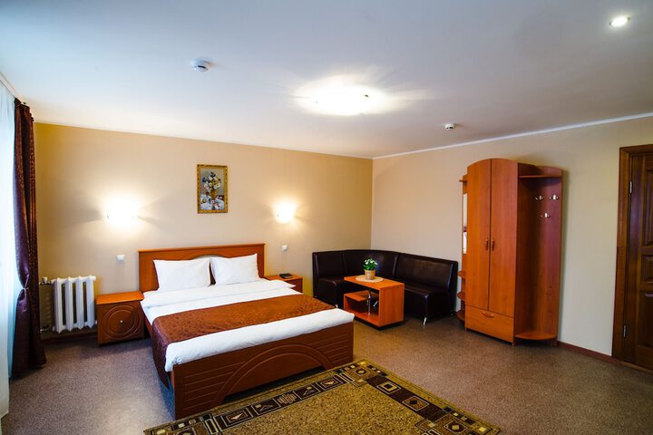 Room 15 of 64