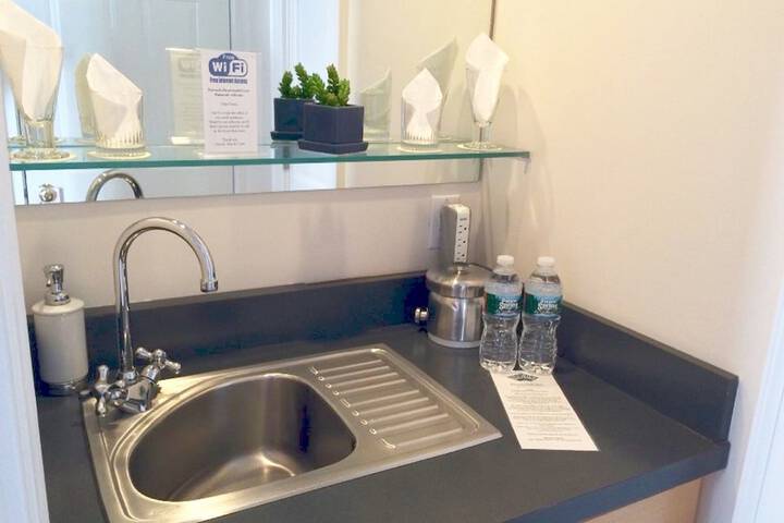 Private kitchenette
