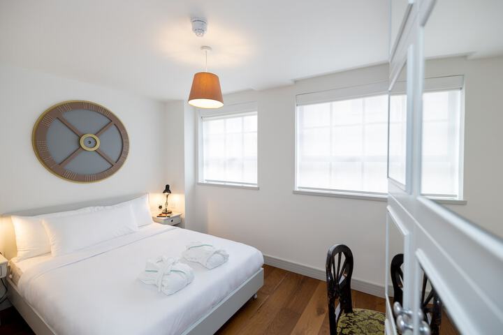 Room 28 of 171