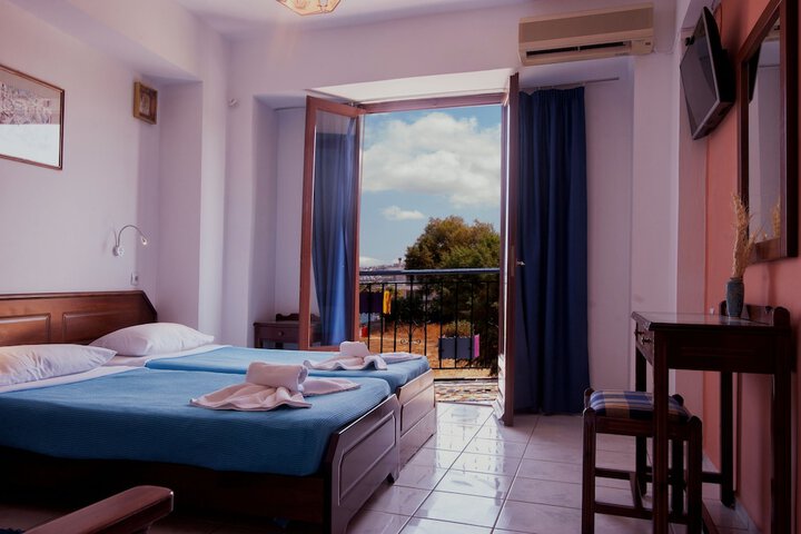 Room 15 of 81