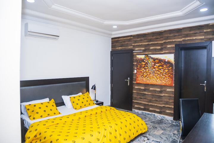 Room 4 of 21