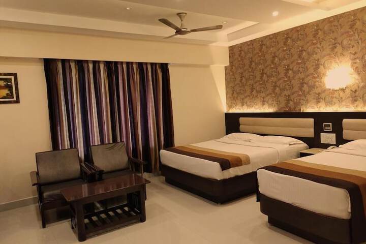 Room 18 of 43
