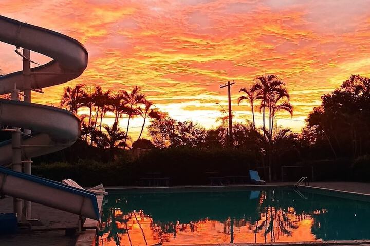 Pool 14 of 29
