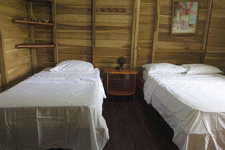 Room 13 of 93
