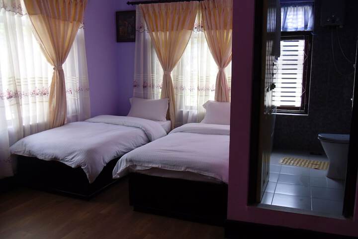Room 5 of 22
