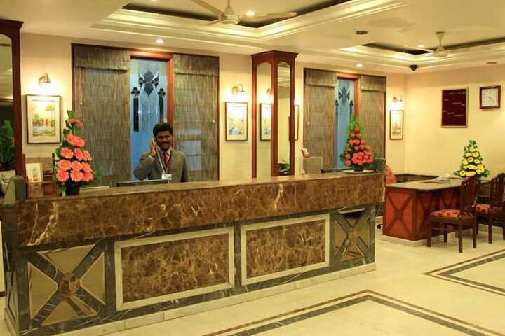 Entrance & Lobby