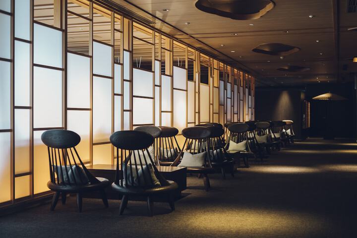 Entrance & Lobby