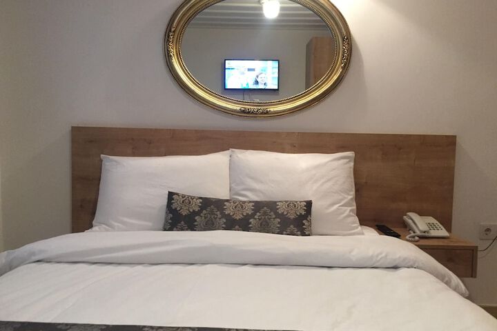 Room 31 of 62