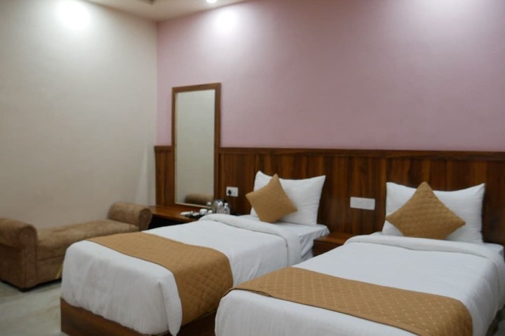 Room 2 of 22