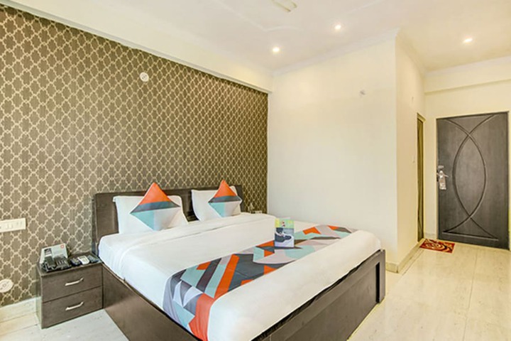 Room 19 of 29