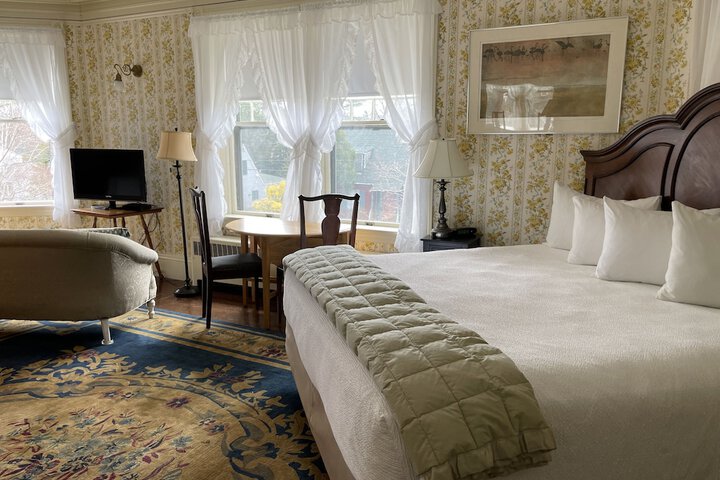 Room 40 of 100