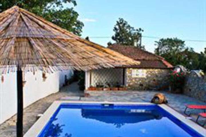 Pool 65 of 68
