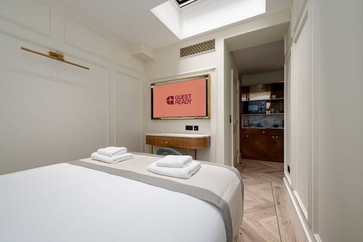 Room 153 of 280