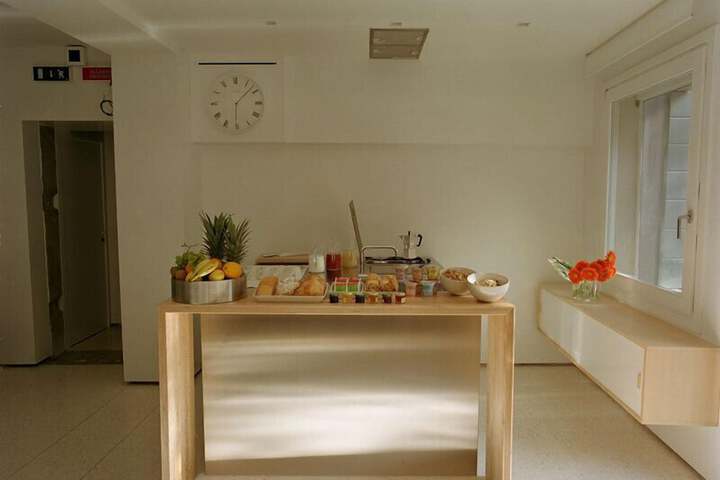 Breakfast area