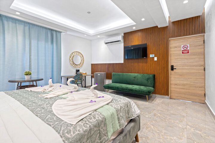 Room 5 of 62