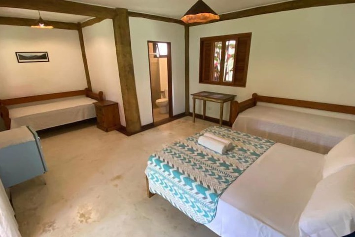 Room 3 of 38