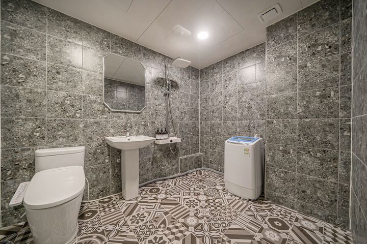 Room 50 of 57