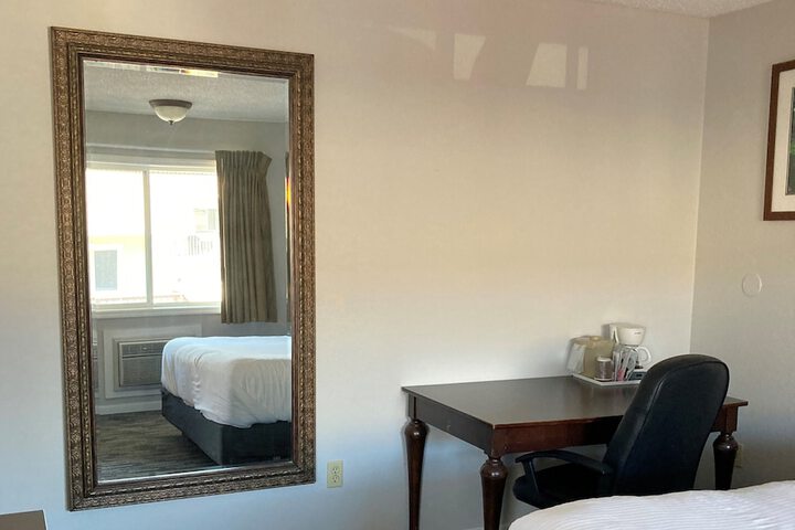 Room 22 of 61