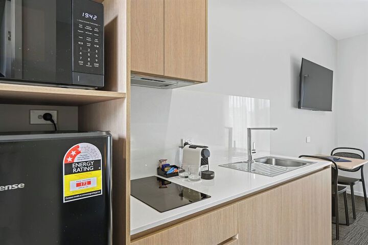 Room 32 of 120
