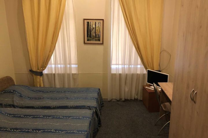 Room 16 of 34