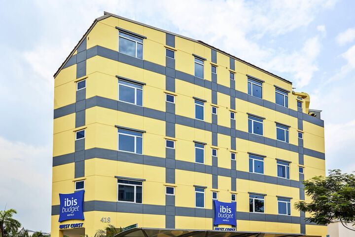 Hotel Entry