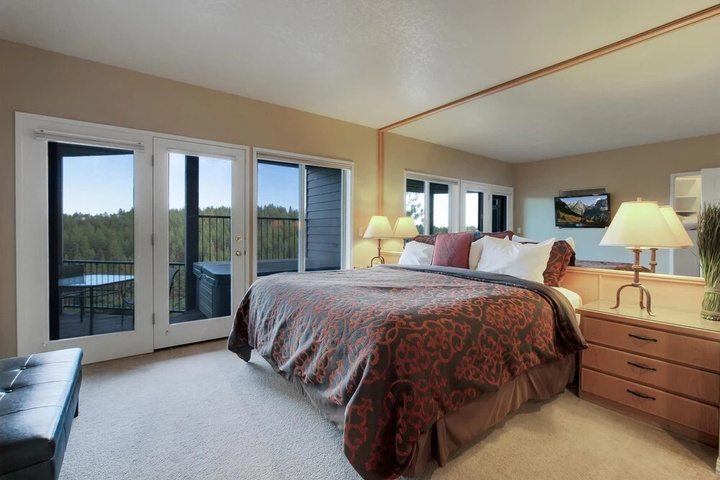 Exterior of River Ridge 316a