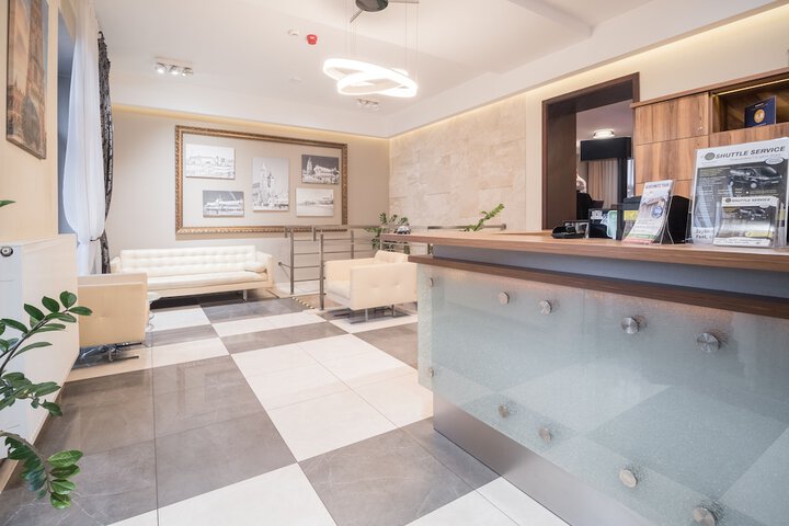 Guest Lobby