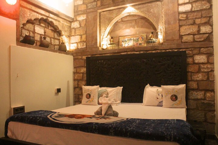 Room 43 of 90