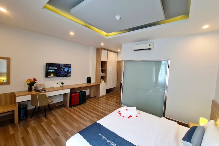 Room 11 of 27
