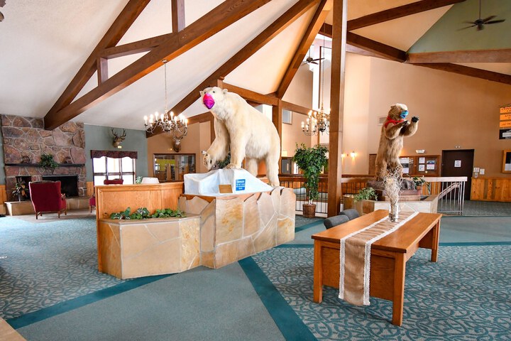 Hotel Interior 5 of 82