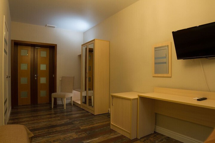 Room 18 of 53