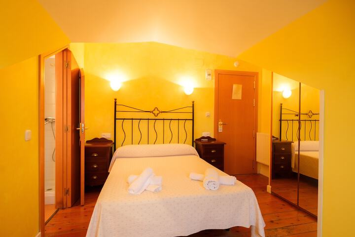 Room 5 of 27