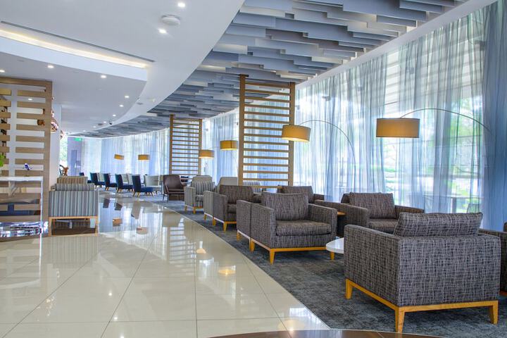 Entrance & Lobby