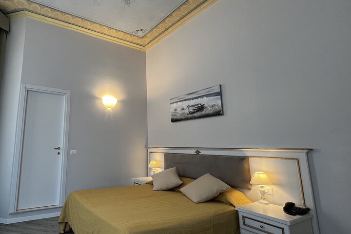 Room 19 of 61