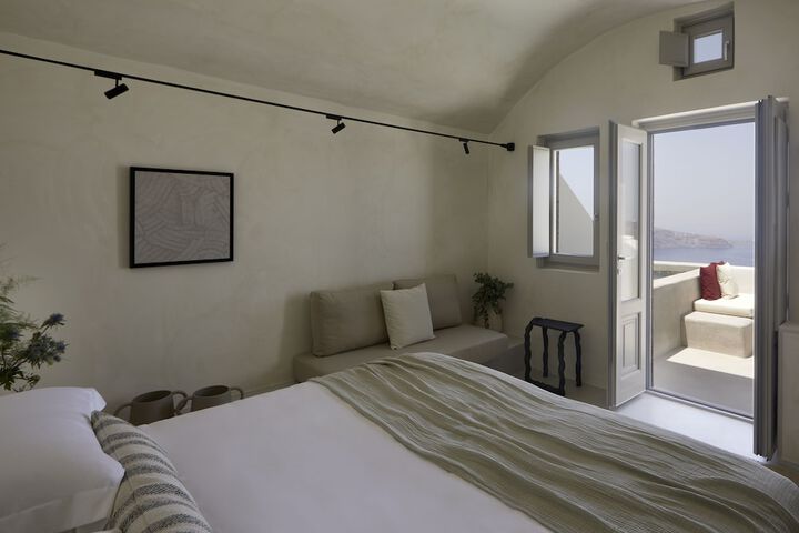 Room 14 of 100