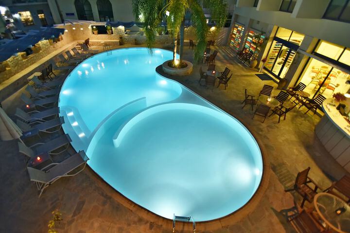 Pool 34 of 65