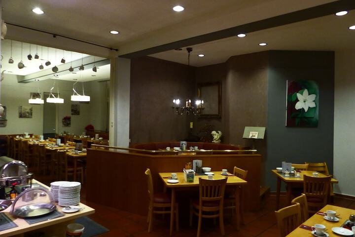 Breakfast/Coffee Service 16 of 23