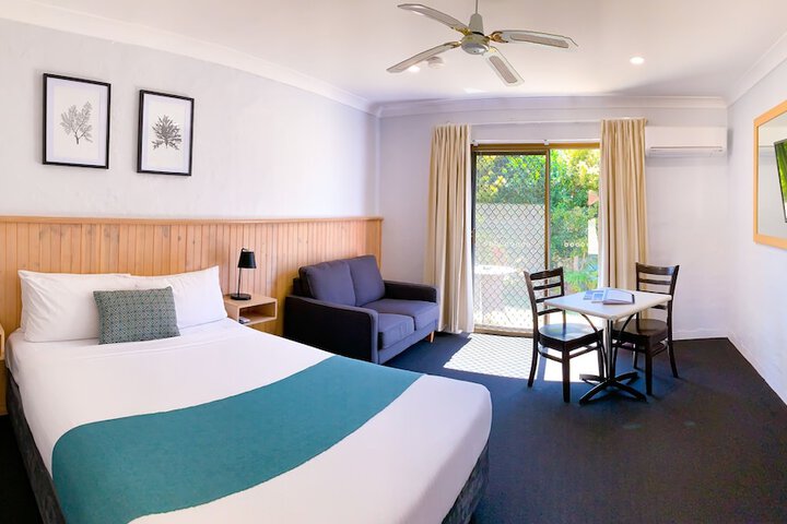 Room 2 of 24