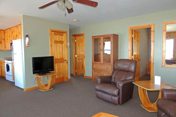 Room 210 of 338
