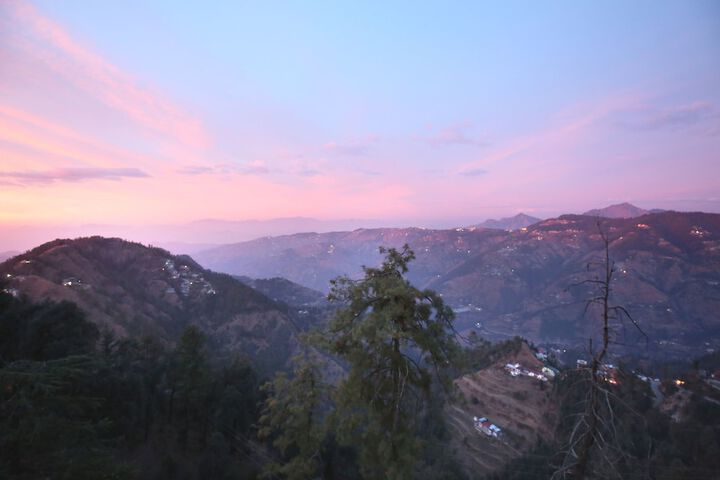 OYO 12223 HOME EXOTIC HILL VIEW KASAULI