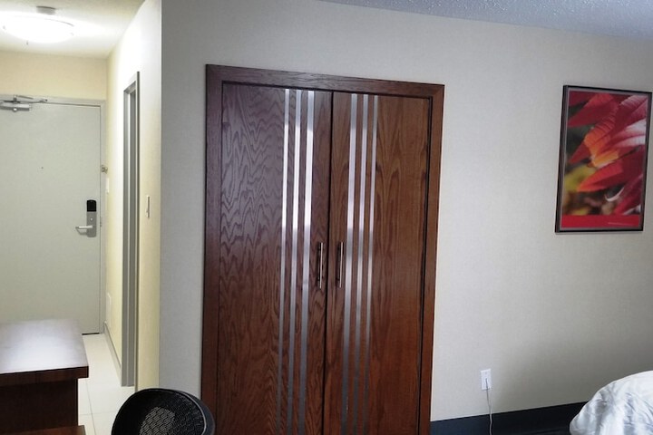Room 20 of 30